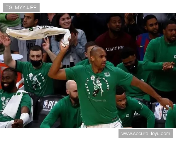 勇士教练布战术带队完成大逆转