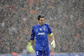 决赛瞬爆泳姿 切拉苏奥洛冲破极限