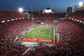 中长距离游泳节奏控制精准，中长距离游泳属于有氧运动吗