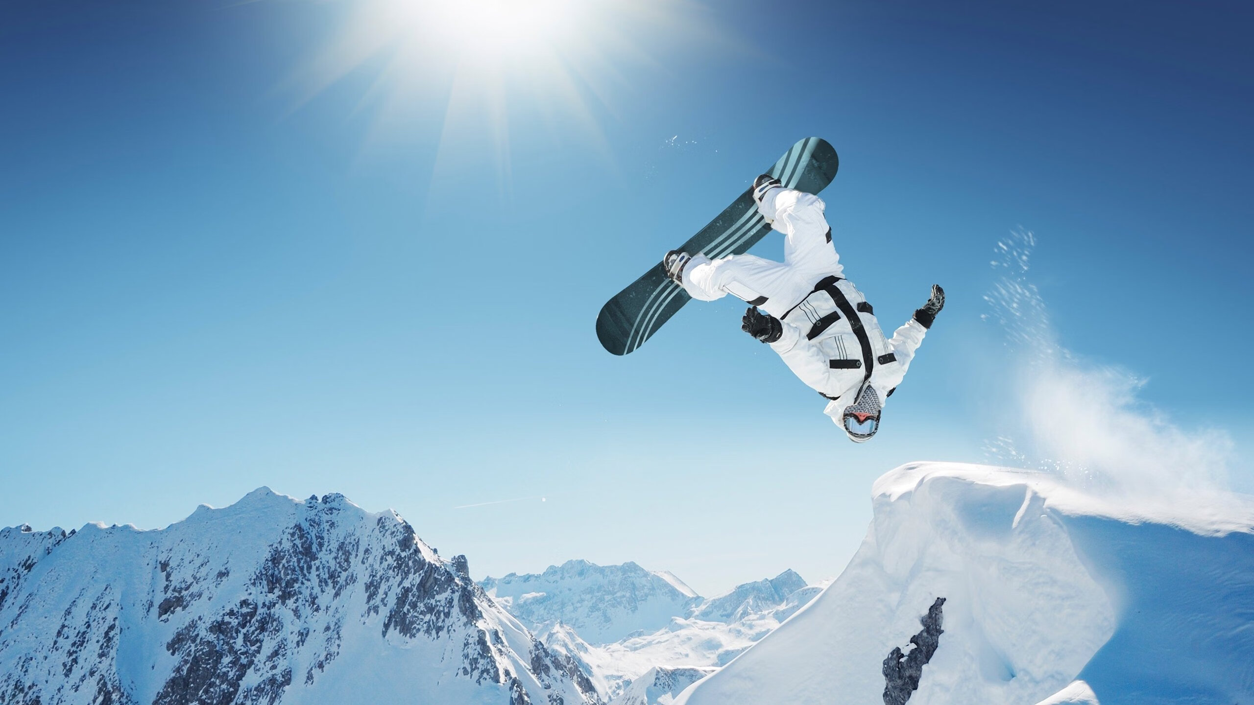 中小学体育课试点引入传统武术基础教学，国家将武术内容列入中小学体育教学大纲