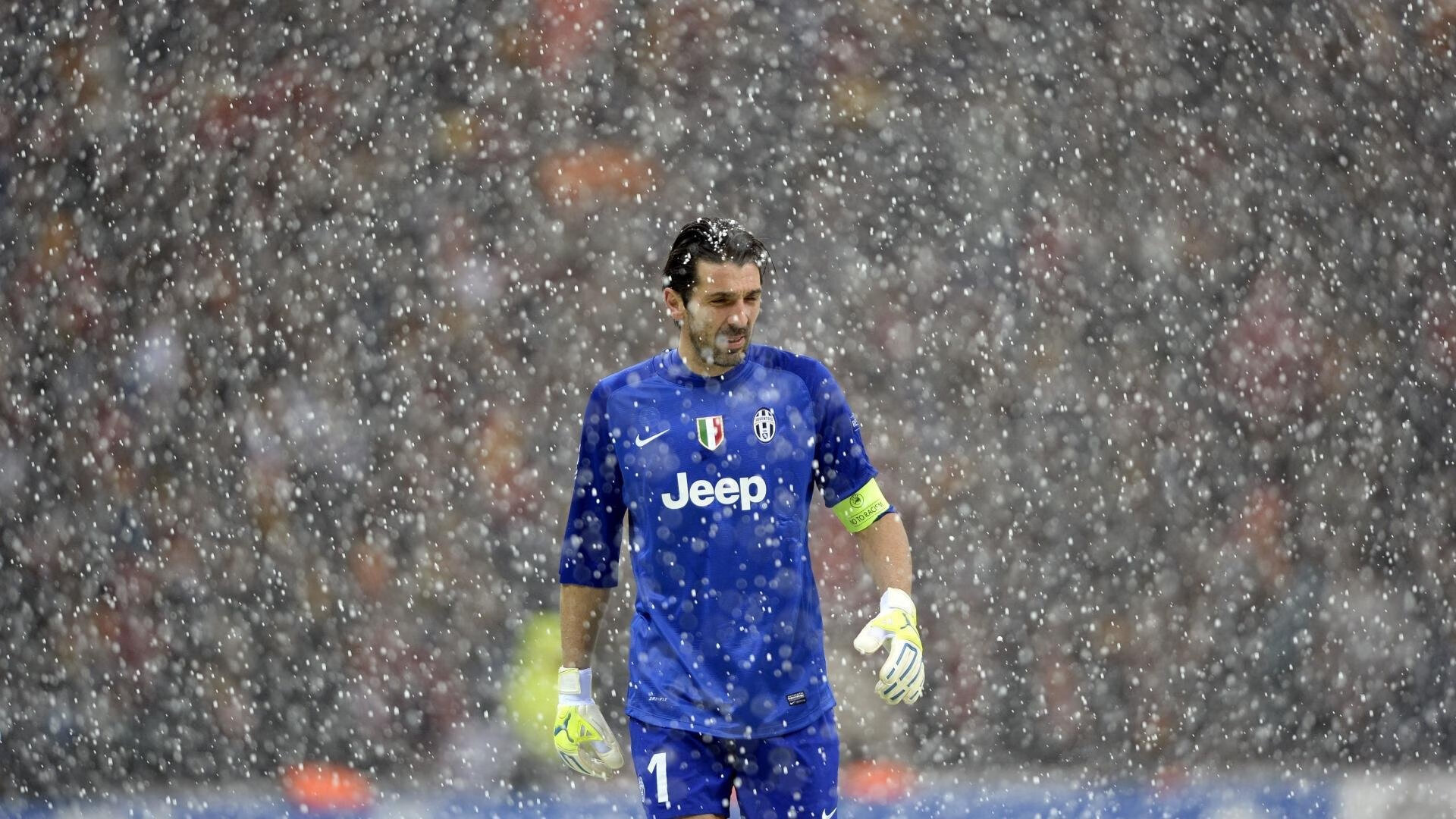 决赛瞬爆泳姿 切拉苏奥洛冲破极限